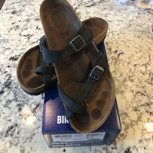 Birkenstocks mayari style